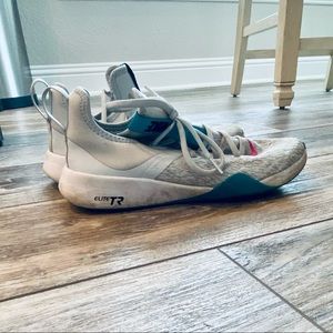 Women’s Nike Elite TR Shoes, Size 8